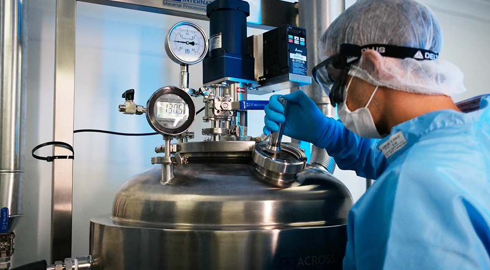 Estrutura industrial da Semeya para produção de canabinoides